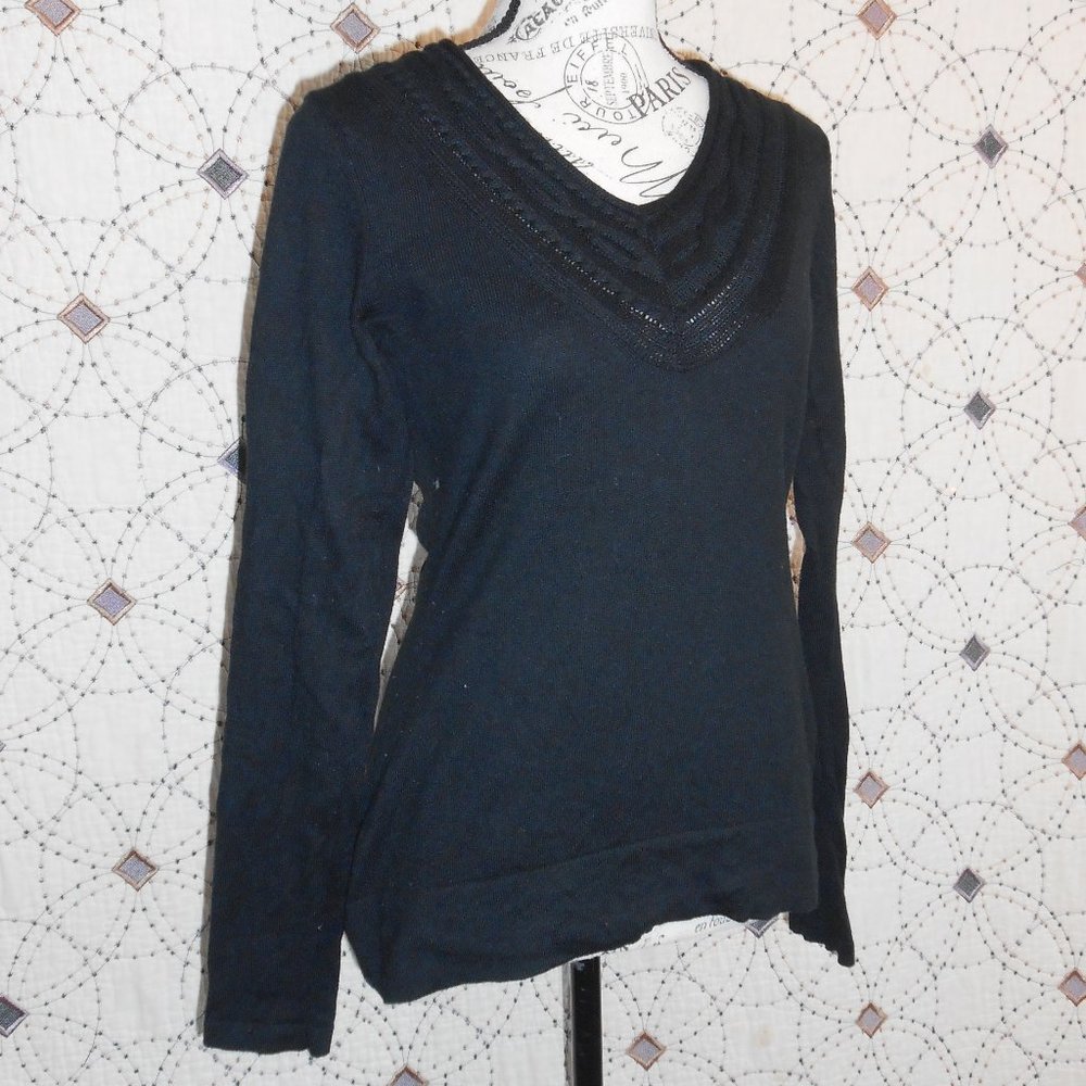 GUC Banana Republic Black V-neck Wool Sweater M